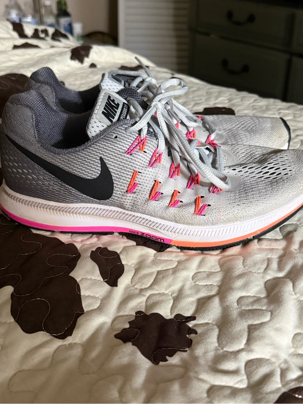 Nike Women's Light Gray Running Sneakers with Pink & Orange Accents